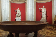 rom-reise-mit-andreas-englisch-2025-kunstwerke-in-den-vatikanischen-museen-54. Pignabassin, Sala a Croce Greca