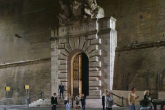 rom-reise-mit-andreas-englisch-2025-ausgang-vatikanische-museen-24. Endgültig Feierabend