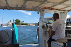 Côte d’Azur Reise Port Grimaud – Saint-Tropez. Ausfahrt Hafen Port Grimaud