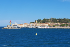 Côte d’Azur Reise Port Grimaud – Saint-Tropez. Saint-Tropez in Sicht