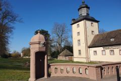 Zu-Besuch-im-historischen-Schloss-und-Kloster-Corvey-in-Hoexter-04
