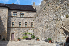 flusskreuzfahrt-tournon-etappe9-schloss-tournon-und-Tour-de-la-Vierge-15