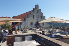 Auf-der-Sonnenterrasse-vom-Schloss-Staufenberg-09