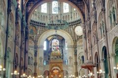 Die-katholische-Pfarrkirche-St.-Augustin-in-Paris-03