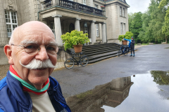 Blick durch den Schlosspark Bellin – Start der Radtour