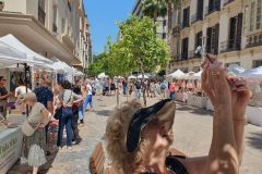 Street-Art-und-Markt-am-Sonntag-im-Kuenstlerviertel-Soho-in-Malaga-13