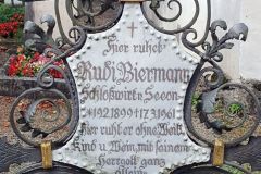 Besondere Grabinschrift Walburgiskapelle.  Tag 4 - Radtour Chiemsee Chiemgau September 2025