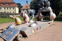 Wasserschloss-Eichtersheim-mit-dem-Skulpturenpark-04