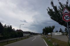 Fahrradfahren-im-Wolkenbruch-02