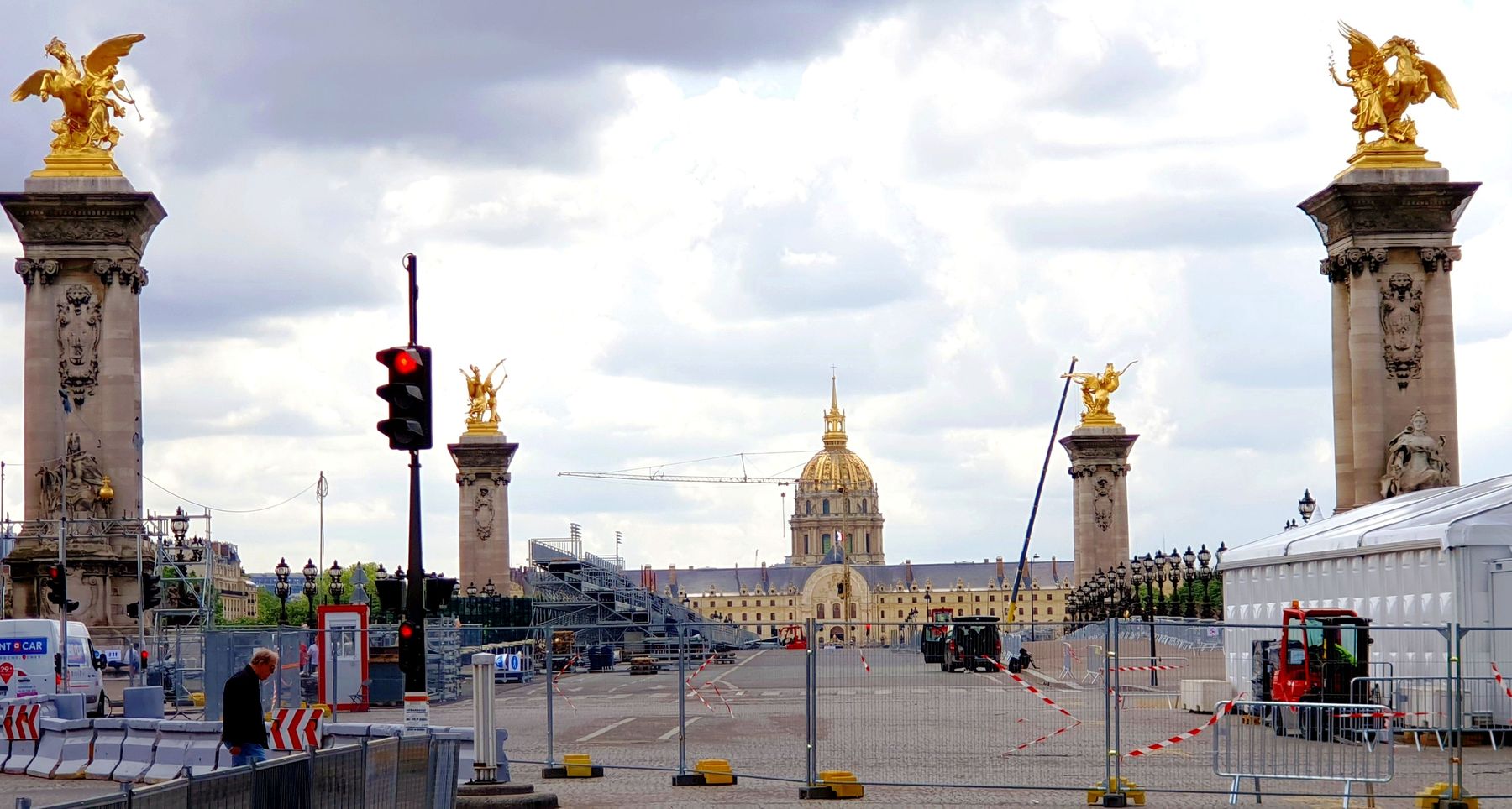 Alexanderbrücke und Invalidendom