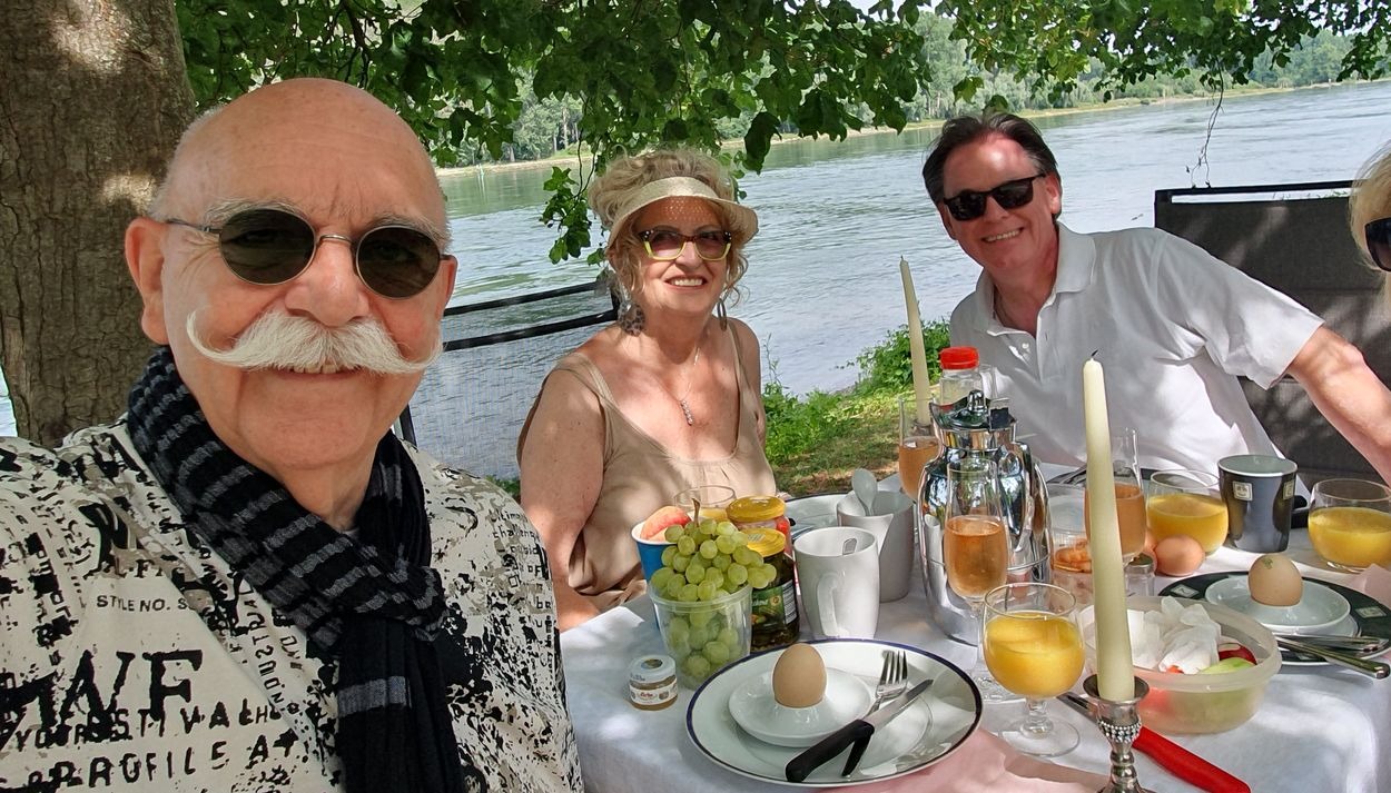 Rheinuferfrühstück mit Eva und Swen und unseren Rolls-Royce Oldtimern