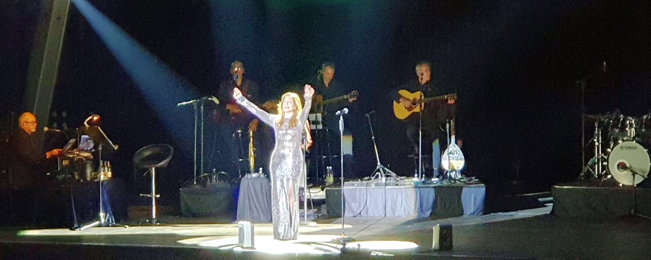 Abschiedskonzert von Vicky Leandros im Schlossgarten in Regensburg 2025