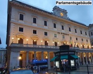 Romreise mit Andreas Englisch 2025. Parlamentsgebäude Rom