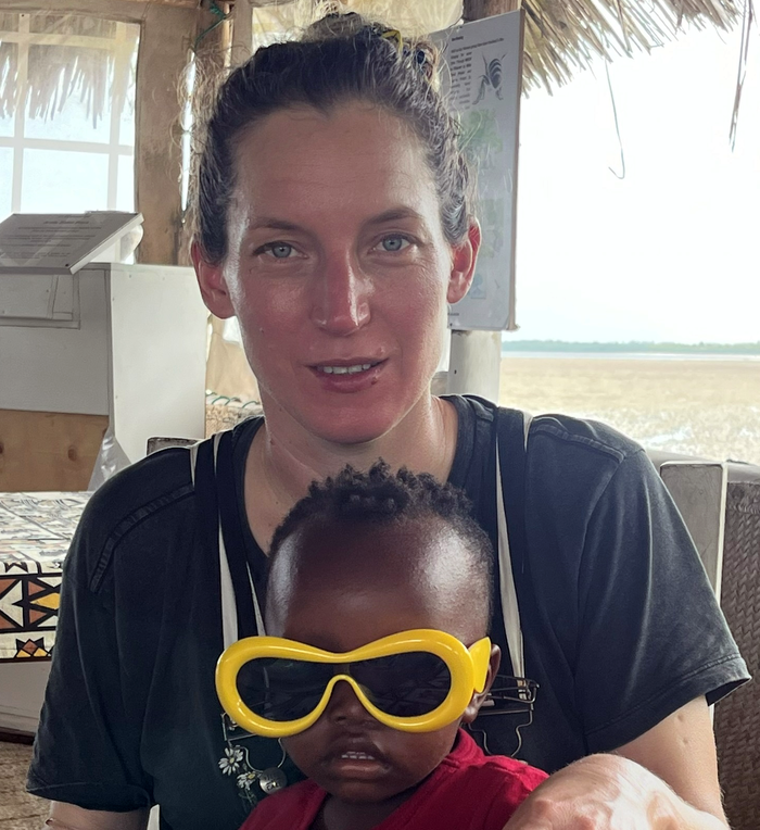 Dr. med. Elisabeth "Adetta" Heynold, die Initiatorin in Dula, Keneia