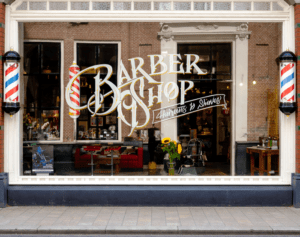 Klassischer Barber Shop mit Schaufenster